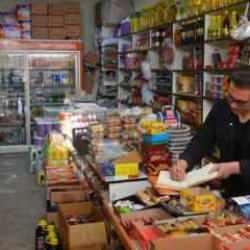 Bakkallar zincir market kültürüne direniyor!