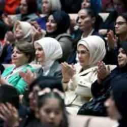 Devlet himayesindeki çocuklardan 'Altın Çağ' oyunu: Emine Erdoğan da izledi