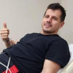 Emre Belözoğlu sağlık kontrolünden geçti