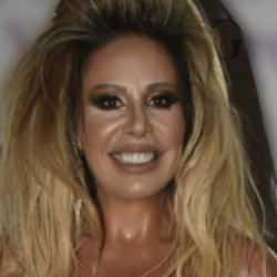 İsrail destekçisi şarkıcıya Ankara'da büyük şok!