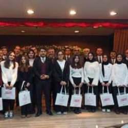 Nurullah Genç şiirleri gençlerle buluştu