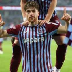 Trabzonspor'un performansı yerel basını coşturdu!