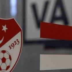 Yabancı VAR hakemlerinin maaşı ortaya çıktı