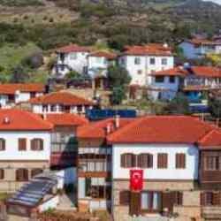 Bir kere giden bir daha kopamıyor: Köyün sırrı ne?