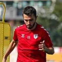 Emre Kılınç'ın parmağında kırık tespit edildi