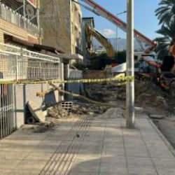 Hatay'da 16 daireli bina boşaltıldı