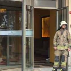 Mecidiyek&ouml;y'de otelde yangın paniği