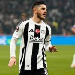 Beşiktaşlı yıldız için transfer açıklaması! Yeni sezondaki adresini duyurdu