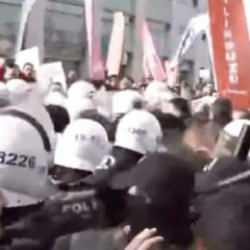 Ekrem İmamoğlu adliyede ifade verirken CHP'liler polise saldırdı