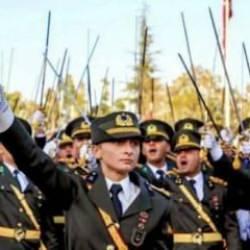 Anıtkabir'e giden ihraç edilmiş Teğmenlere tepki! "CHP Genel Merkezi'ne gitseydiniz"