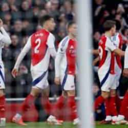 Arsenal'den Manchester City'e tarihi fark!