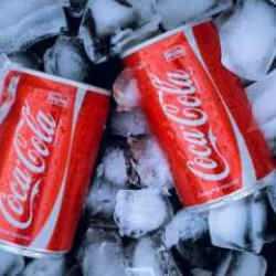 Coca-Cola'ya Avrupa'da büyük şok! Ürünleri toplatılıyor