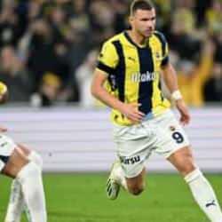 Fenerbahçe, 9 kişi kalan Rizespor'u son dakikalarda yıktı!