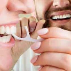 Haftada en az bir kez diş ipi kullanımı fel&ccedil; riskini azaltıyor!