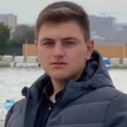 İstanbul'da feci &ouml;l&uuml;m: 19 yaşındaki iş&ccedil;inin kafasına kalas d&uuml;şt&uuml;!