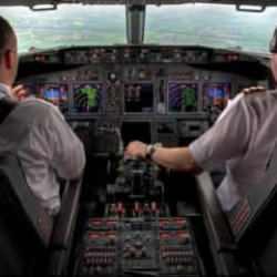 İstanbul'da havada alarm! Pilotlardan peş peşe ikazlar! Anında harekete geçildi