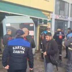 Kartal'da minib&uuml;s kuaf&ouml;re girdi! &Ccedil;ok sayıda yaralı