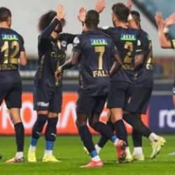 Kırmızı kart, geri dönüşler, tam 9 gol... Nefes kesen maçta zafer Kasımpaşa'nın