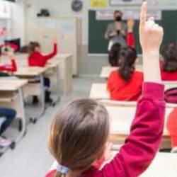 KDK devreye girdi: Okuldaki ders saatleri 35 dakikaya düşürüldü