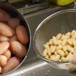 Konserve kuru fasulyeleri yıkamak gerekir mi?