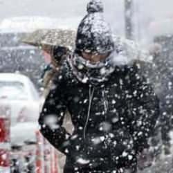Lapa lapa kar geliyor! Beklenen m&uuml;jde verildi...İstanbul da buz kesecek