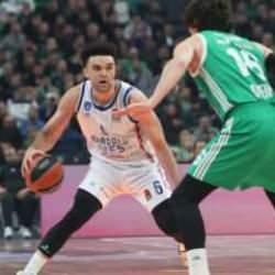 Anadolu Efes, Yunanistan'da farklı yenildi