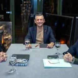 CHP Genel Başkanı Özel, Yavaş ve İmamoğlu ile görüştü