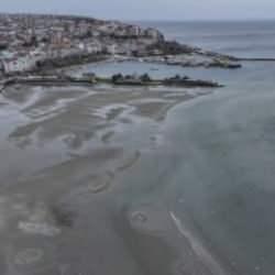Silivri'de deniz suyu &ccedil;ekildi!