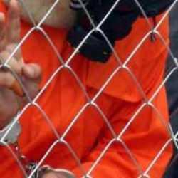 Yasa dışı g&ouml;&ccedil;menlere ev sahipliği yapacak...Guantanamo&rsquo;da hazırlıklar başladı!
