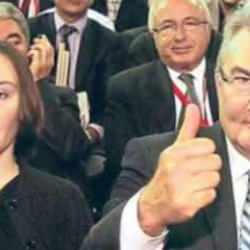 Aslı Baykal'dan TÜSİAD iddiası! 'Babamdan dinledim' diyerek anlattı