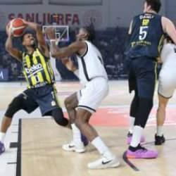 Basketbol Türkiye Kupası'nda dev derbiyi kazan Fenerbahçe şampiyon oldu!