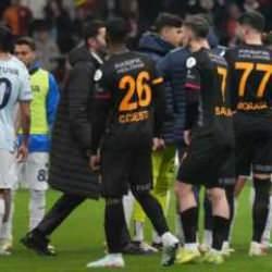 Galatasaray maçında sahadan çekilen Adana Demirspor'un cezası belli oldu