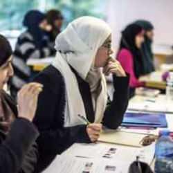 Gizli protokol basına sızdı: Avusturya'da baş&ouml;rt&uuml; yasağı yolda!