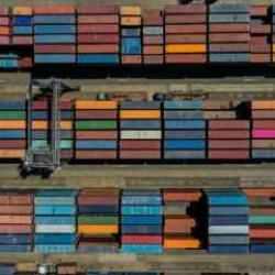 Türkiye'nin komşularına ihracatı geçen yıl 34,2 milyar dolarla rekor kırdı