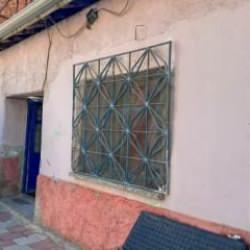 Uşak'ta 29 yaşındaki gen&ccedil;, babasını &ouml;ld&uuml;rd&uuml;!