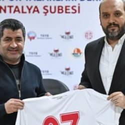 Antalyaspor'dan Alex de Souza'ya göndermeli cevap!