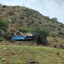 Bolivya&rsquo;da feci kaza: 31 &ouml;l&uuml;! Yolcu otob&uuml;s&uuml; u&ccedil;urumdan d&uuml;şt&uuml;!