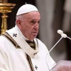 Apar topar hasteneye kaldırılmıştı...Franciscus'ta zat&uuml;rre gelişmiş!