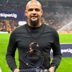 Felipe Melo, Galatasaray-Fenerbahçe derbisi için skor verdi