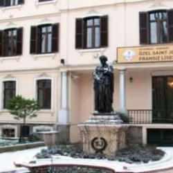 Fransız liselerinin sinsi oyunu! Rekabet Kurumu'ndan "kartelleşmeye" karşı milyonluk ceza