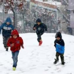 İstanbul için saat verildi! Çok yoğun kar yağışı geliyor! Okullar için açıklama