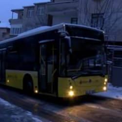 İstanbullular yoğun kara uyandı: İETT otobüsleri yolda kaldı