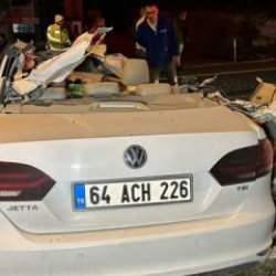 Korkun&ccedil; kaza! Ara&ccedil; hurdaya d&ouml;nd&uuml;