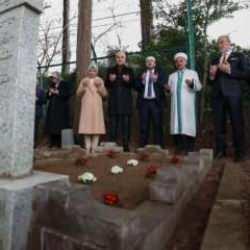 Kurtulmuş, Abd&uuml;rreşid İbrahim Efendi&rsquo;nin kabrini ziyaret etti