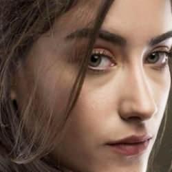 Şakir Paşa Ailesi dizisinde oynayacaktı! Hazal Kaya yeni bir anlaşma