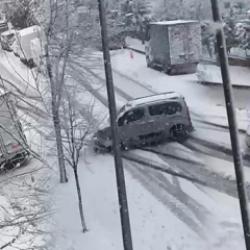 Sultangazi'de aynı sokakta 2 günde 6 ayrı kaza