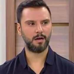 Alişan yolculuğunu böyle tiye aldı! "Saçına sakalına aklar düştü"