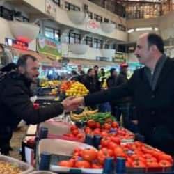Başkan Altay iftar öncesi ve teravih sonrası Konyalılarla bir araya geldi