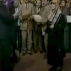 Bir zamanlar T&uuml;rkiye... R&uuml;tbeli bir asker, baş&ouml;rt&uuml;l&uuml; &ouml;ğretmene ağır s&ouml;zler sarf etmişti