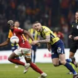 Fenerbahçe fırsat tepti! Galatasaray farkı korudu! Süper Lig'de puan durumu